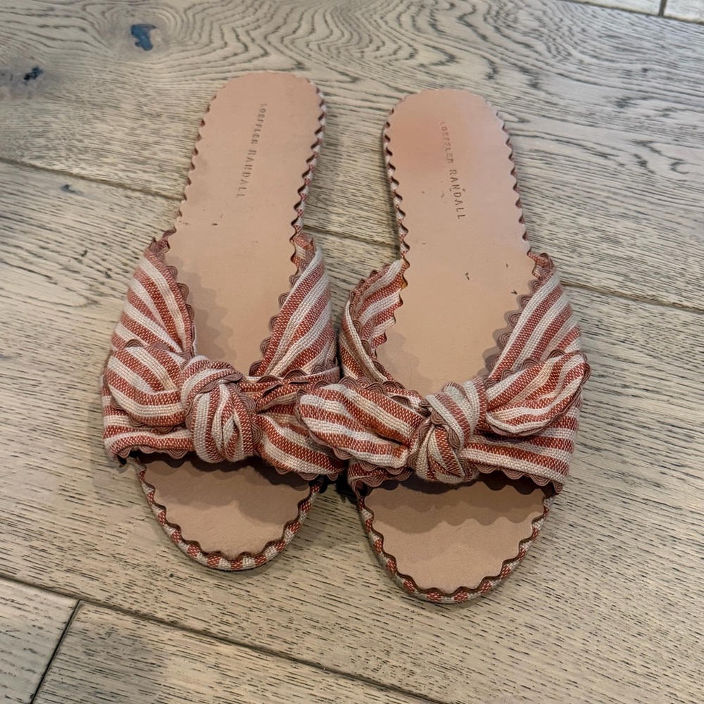 Loeffler Randall Shirley Knotted Ric Rac Slide scalloped barique & blush